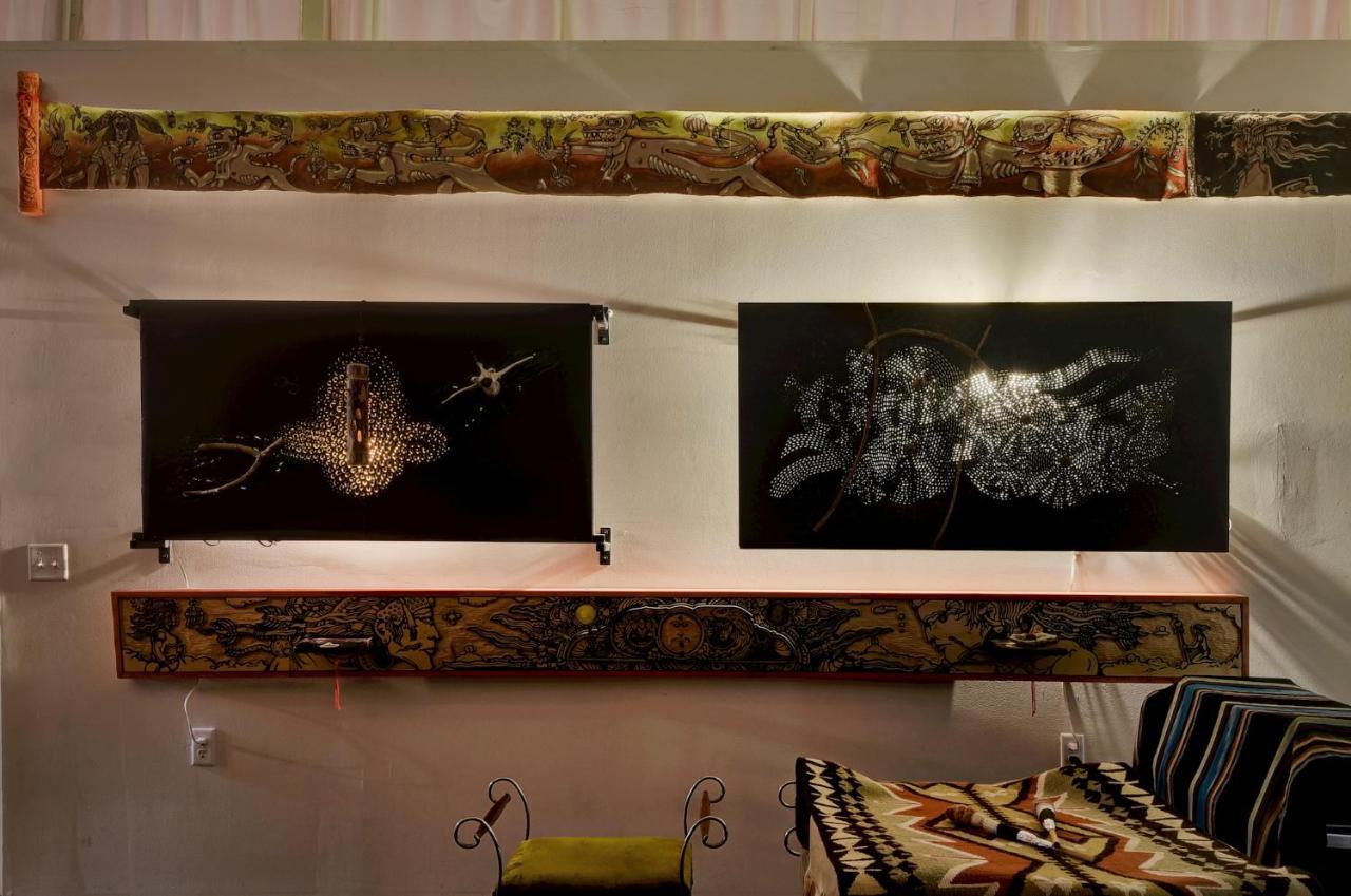 Space Castle: A 1950S Gas Station Transformed Into An Art Themed Wonderland Truth or Consequences Eksteriør billede