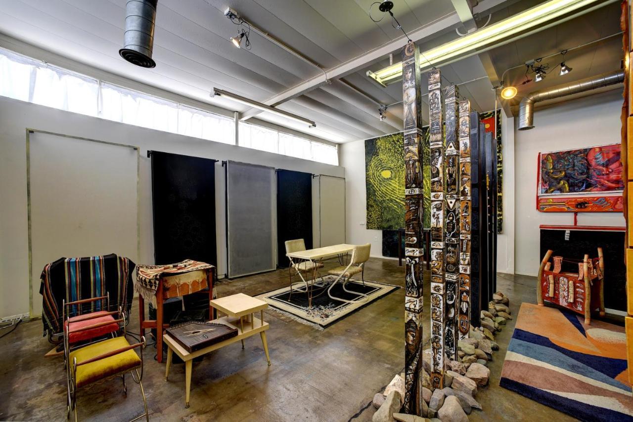 Space Castle: A 1950S Gas Station Transformed Into An Art Themed Wonderland Truth or Consequences Eksteriør billede
