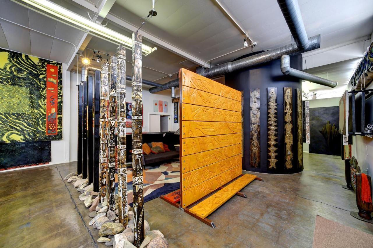 Space Castle: A 1950S Gas Station Transformed Into An Art Themed Wonderland Truth or Consequences Eksteriør billede